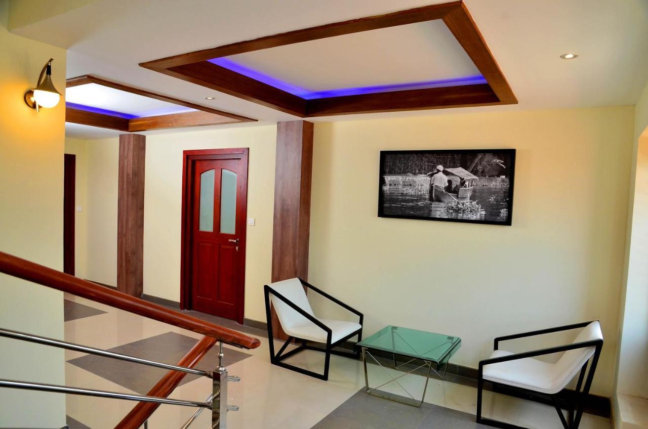 French Avenue Hotel Mahe Екстериор снимка
